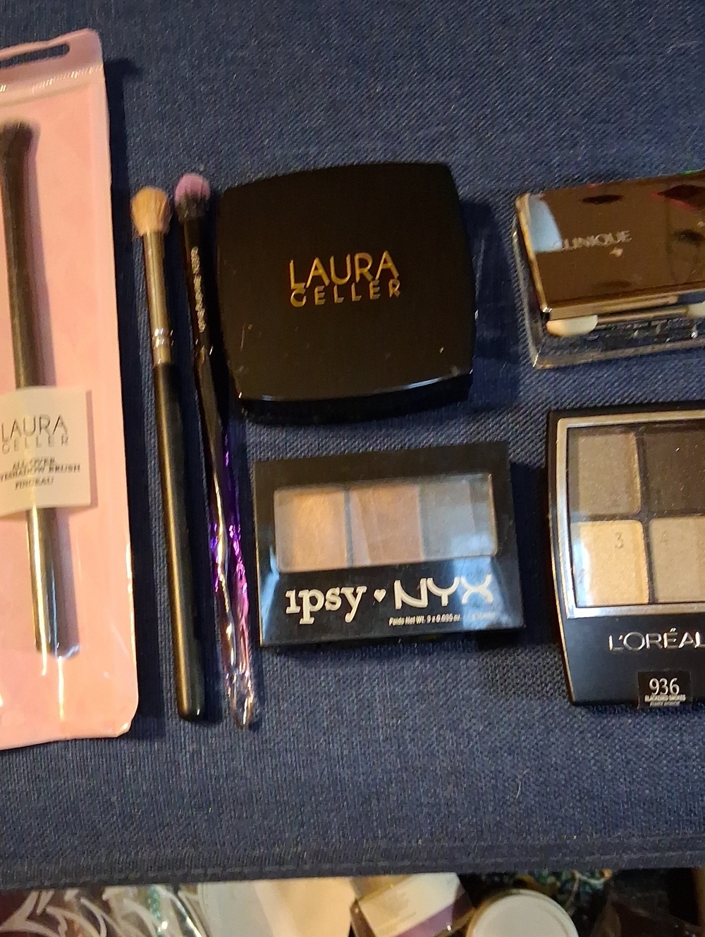 Pressed Laura Geller,Loreal Smoky Eye. Clinque Sea Pink, Fawn Satin, Ips